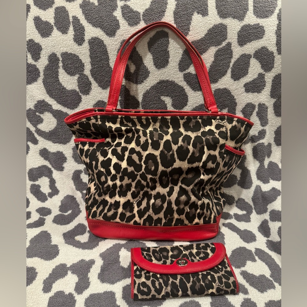 Coach $40 set